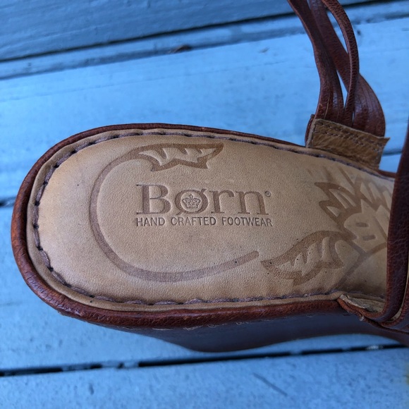 BORN ankle strap wedge 9/40.5 NEW - Picture 4 of 9